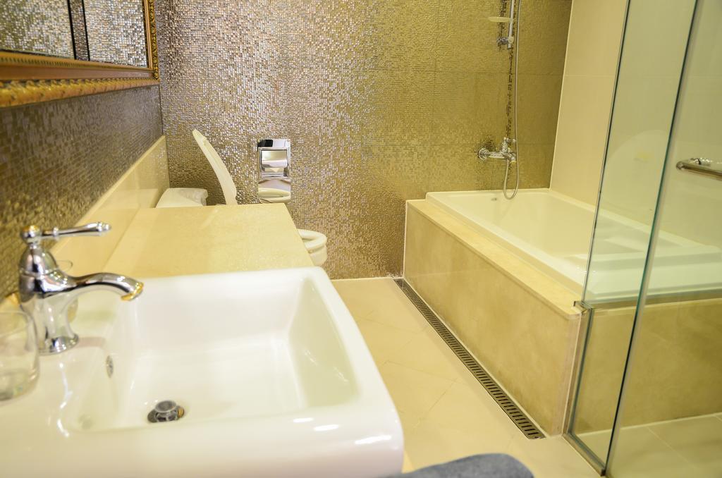 Cantavil Hoan Cau Aparthotel Ho Chi Minh City Room photo